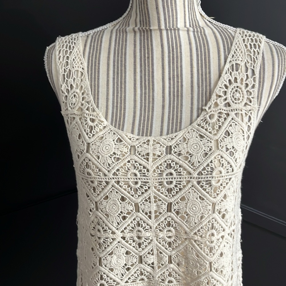 NWT Rue 21 - Crocheted Top - Picture 3 of 9
